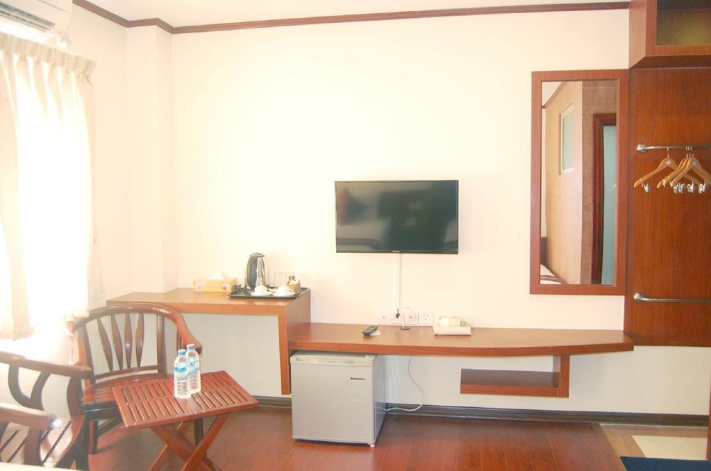 Hotel Memory Sittwe Exteriör bild